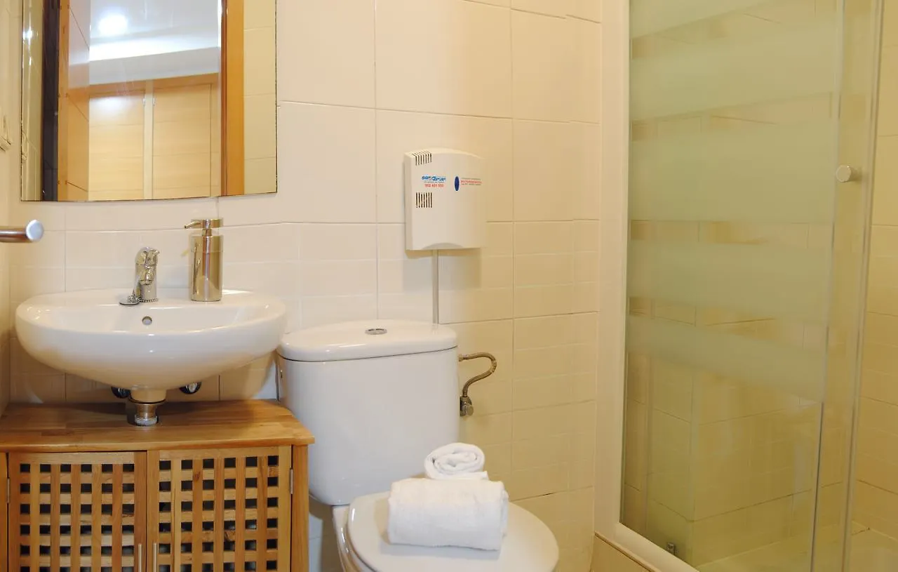 Malaga Center Flat Holidays Paseo De Reding Appartement